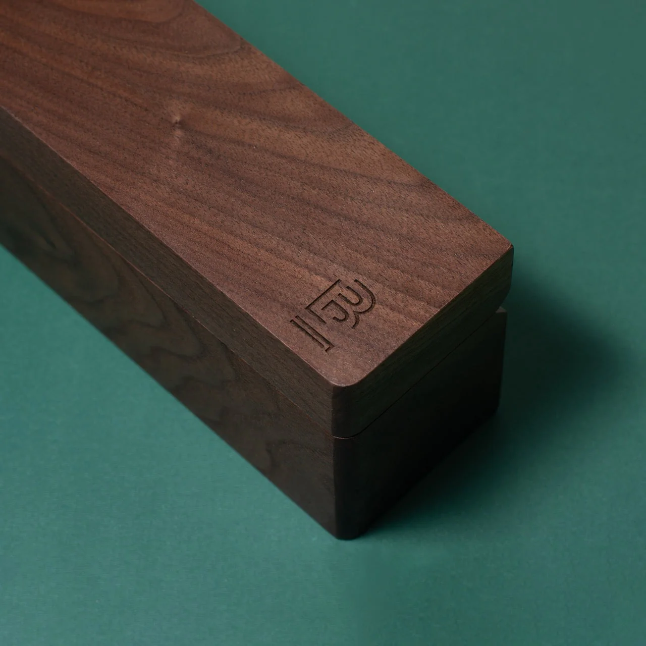 Blackwing Walnut Box Set – Luxury Pencil Set with Long Point Sharpener - Image 3