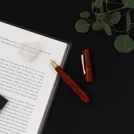 Hightide Attache Marbled Fountain Pen - Image 16