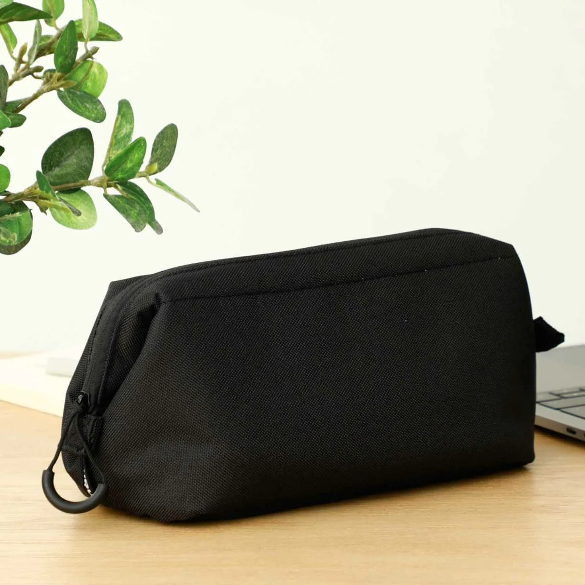 Hightide Nahe Gadget Pouch – L Size | Removable Divider & Mesh Pockets - Image 17