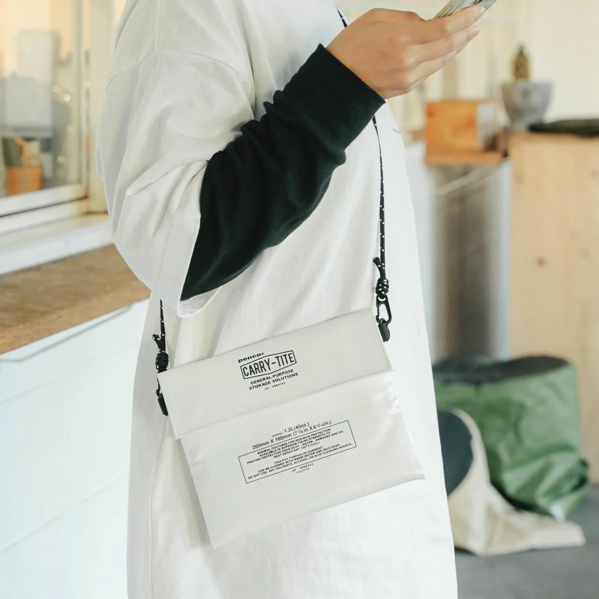 Hightide Penco Carry Tite Case with D-Ring (M) - Image 20