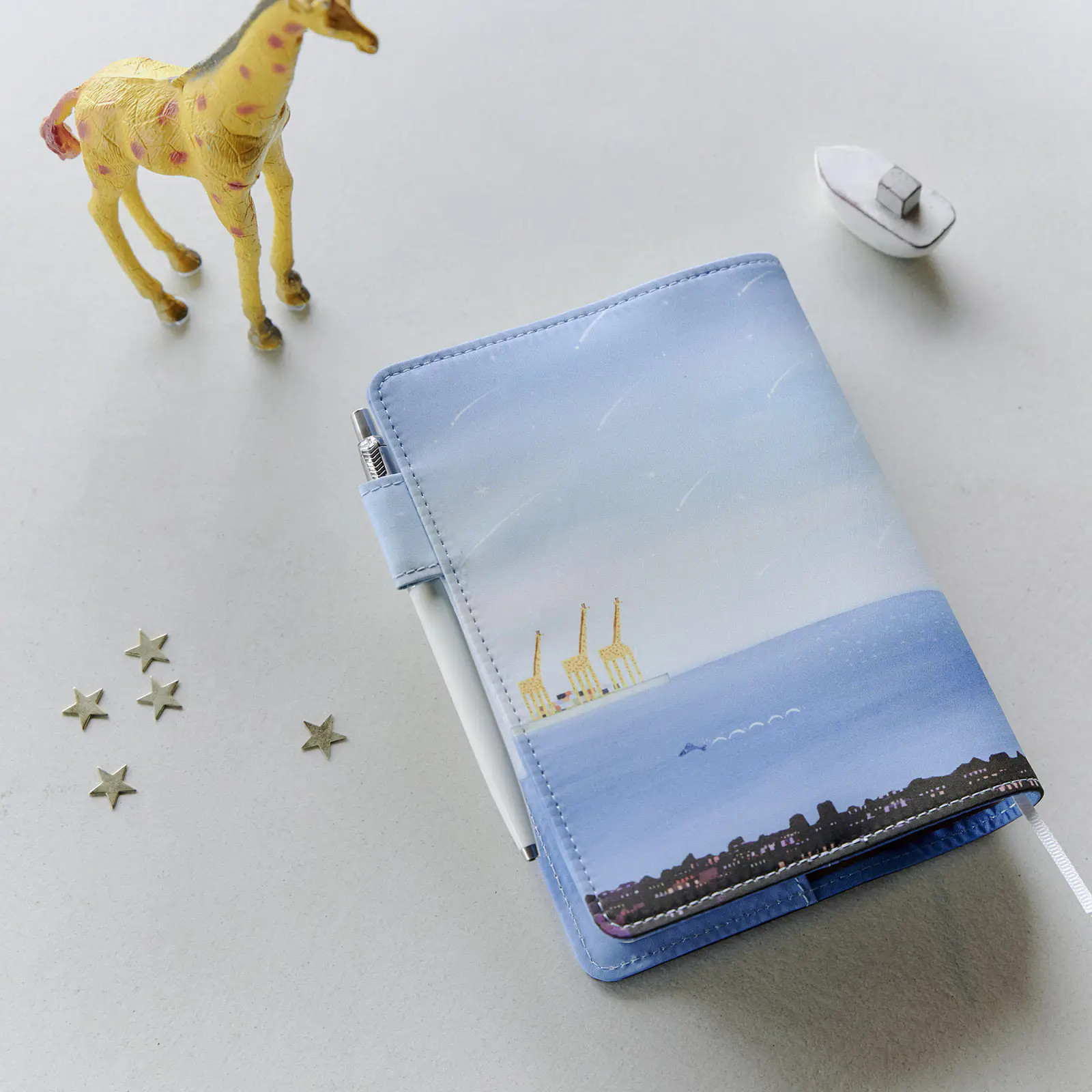 Hobonichi Hiroko Kubota: The Sea’s Dream at Dawn [5-Year Techo Cover] - Image 4
