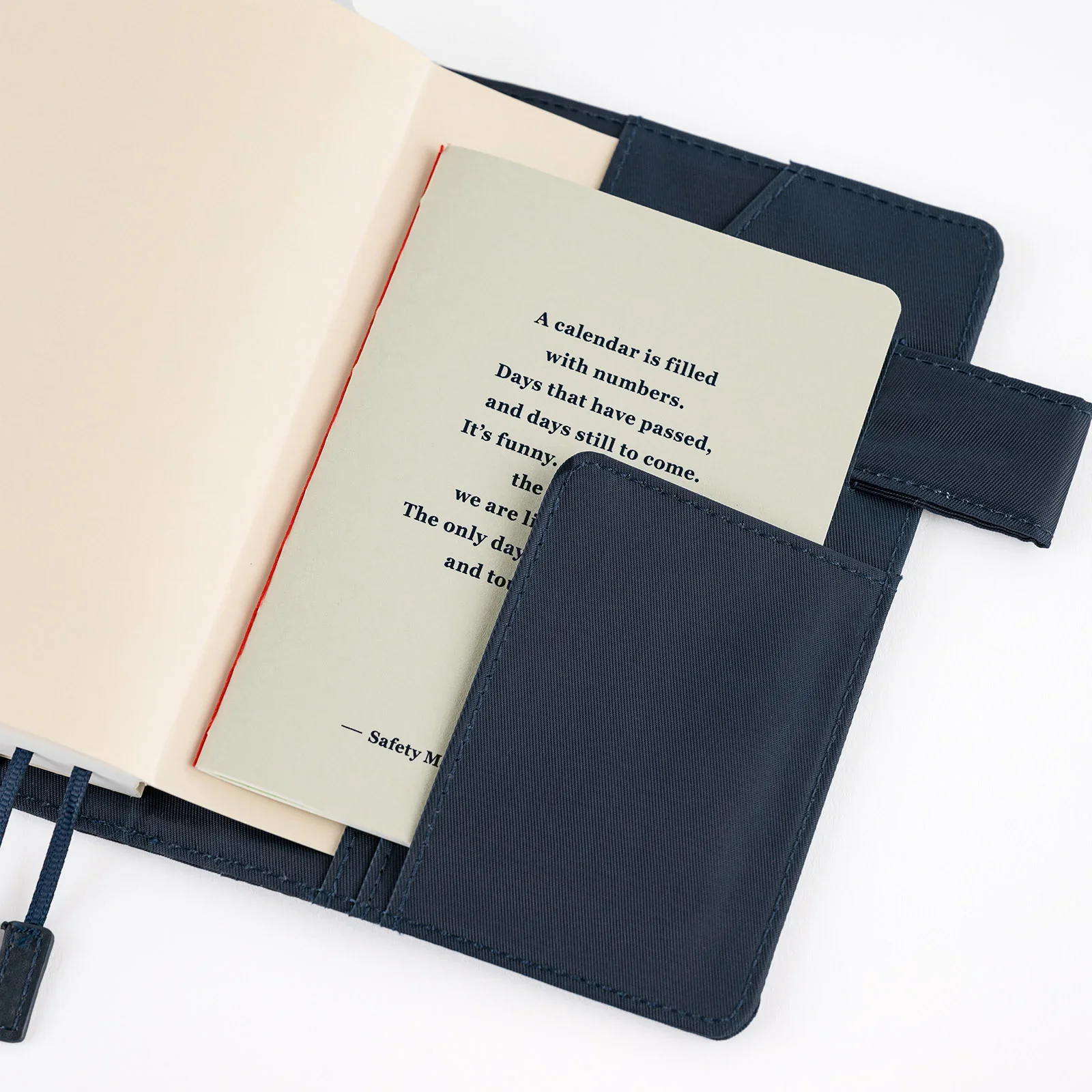 Hobonichi Fireside Chat Notebook [B6 and B7] - Image 3