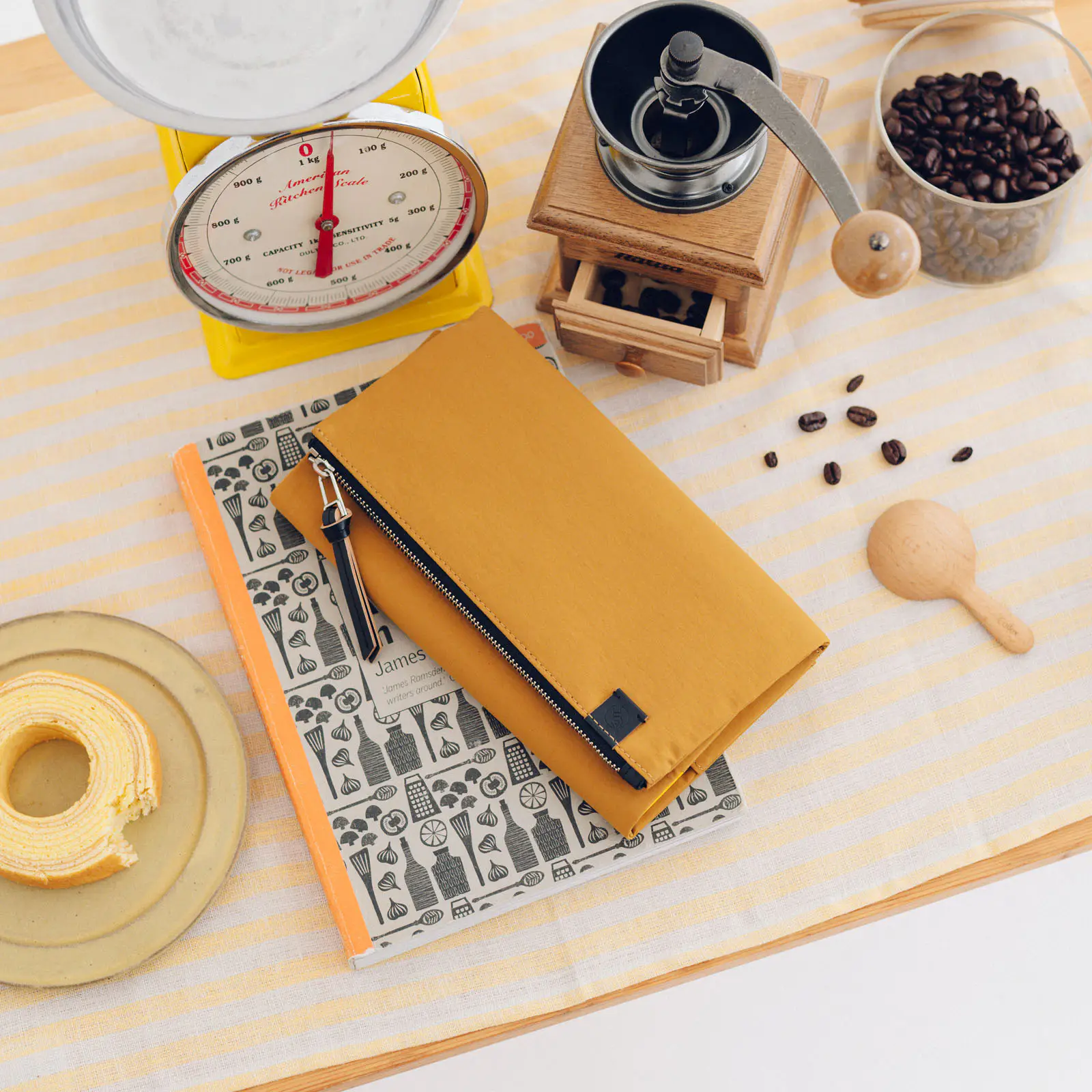 Hobonichi 2026 Weeks Planner Cover: Tragen - Mustard - Image 3