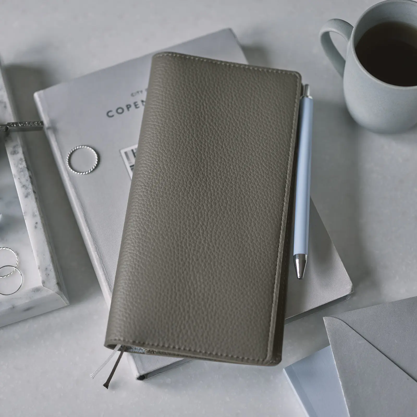 Hobonichi 2026 Weeks Planner Cover: Leather - Taut (Gray & Light Blue) - Image 3