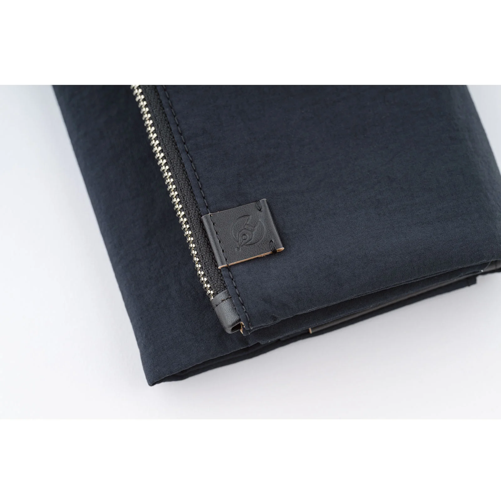 Hobonichi Weeks Cover [Tragen: Black] - Image 12