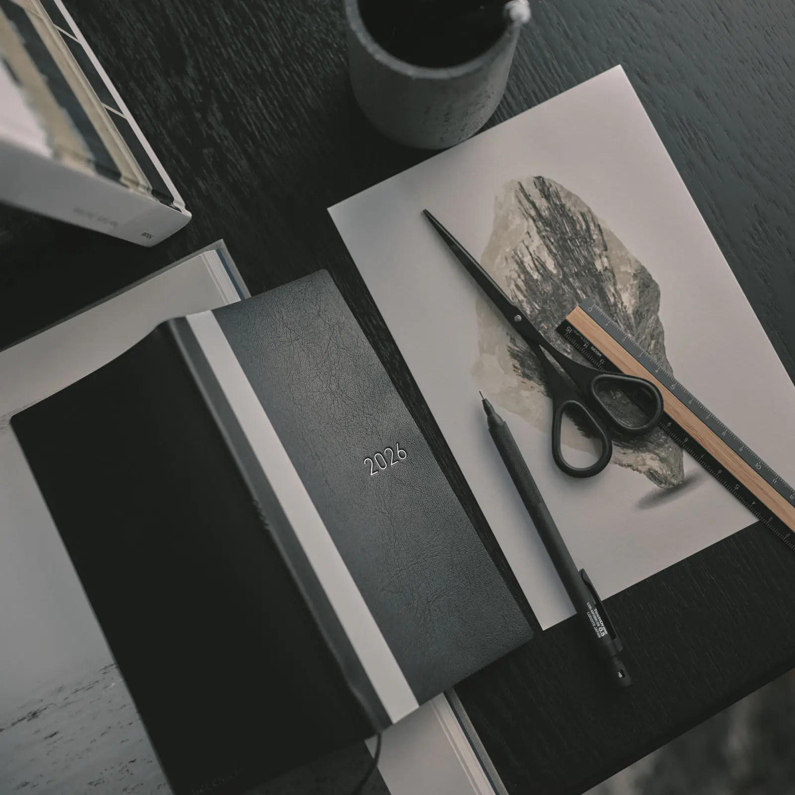 Hobonichi 2026 Weeks: White Line - Black - Image 4