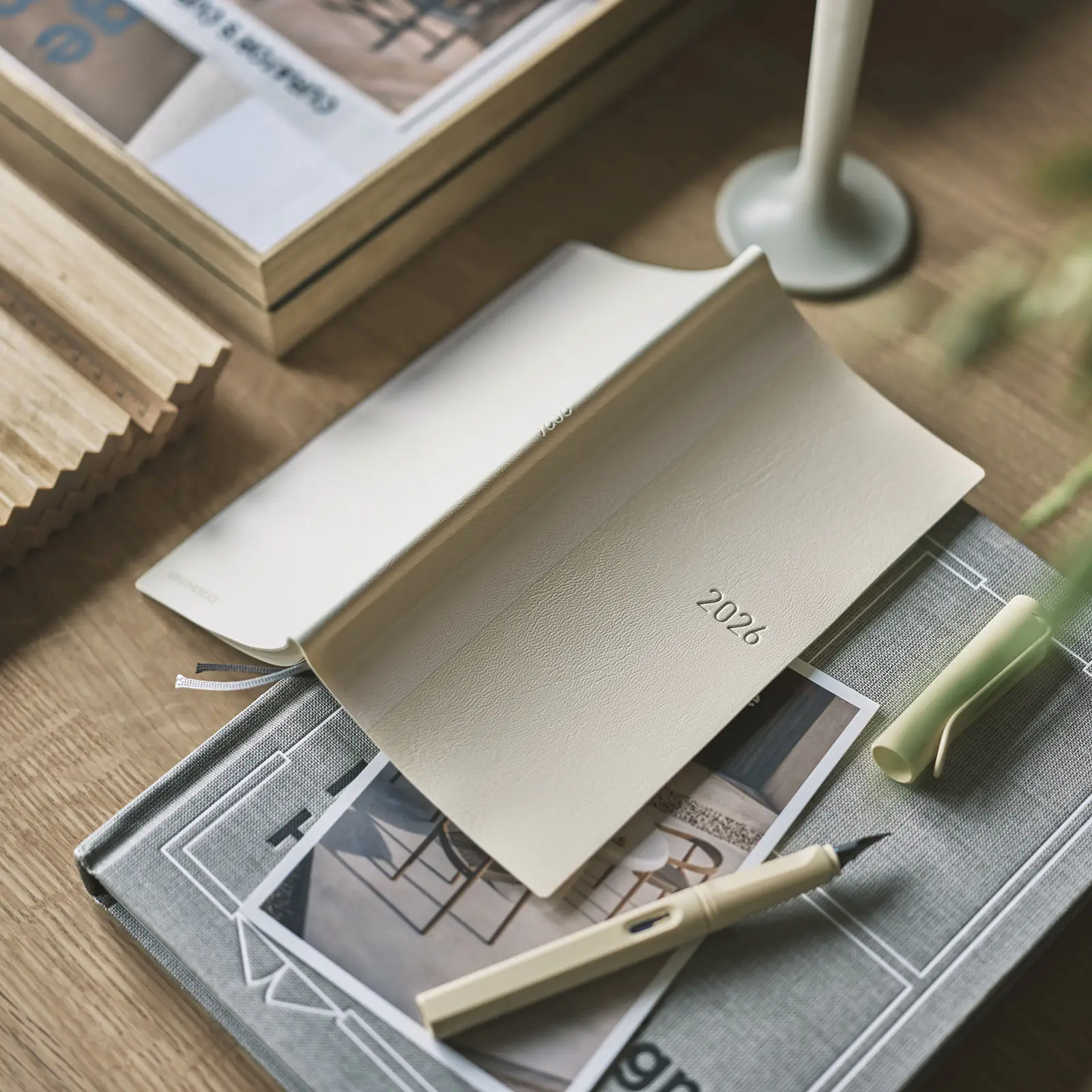Hobonichi 2026 Weeks: White Line - Ivory - Image 4