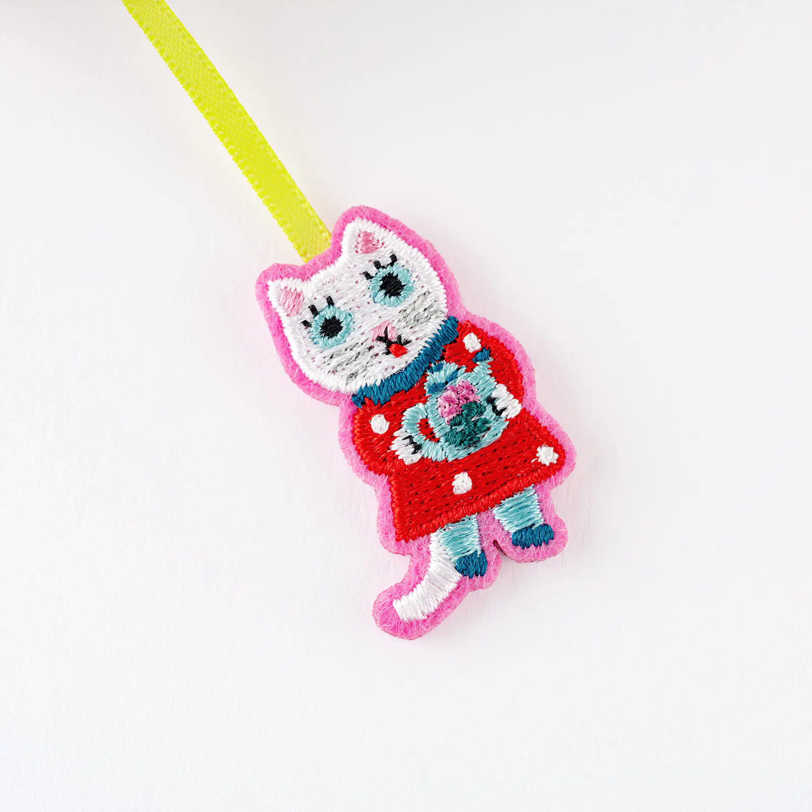 Hobonichi 2026 Accessories: Yumi Kitagishi - Embroidered Bookmark - White Cat - Image 2
