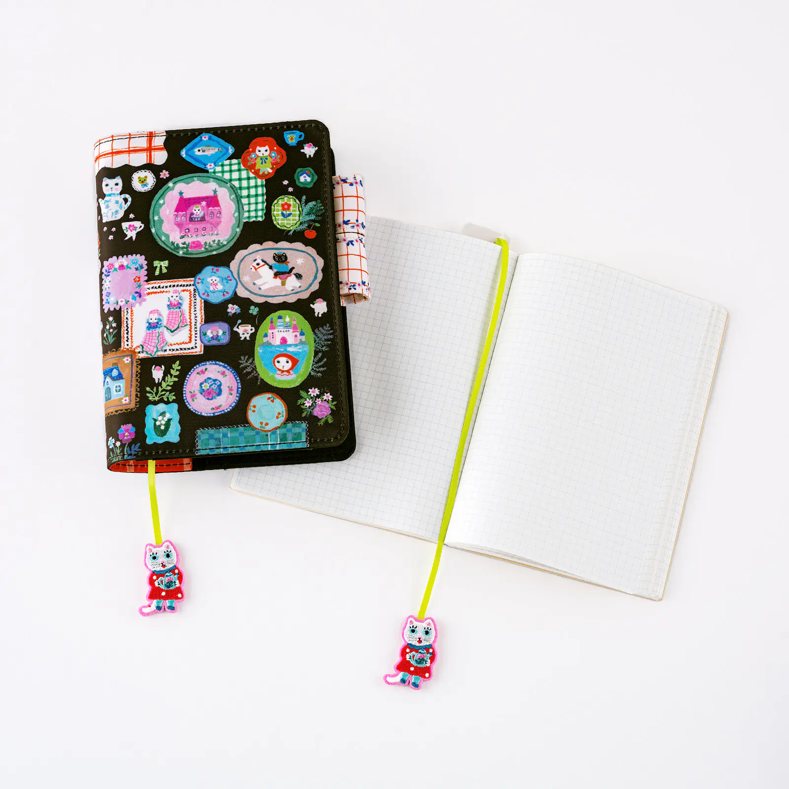 Hobonichi 2026 Accessories: Yumi Kitagishi - Embroidered Bookmark - White Cat - Image 3