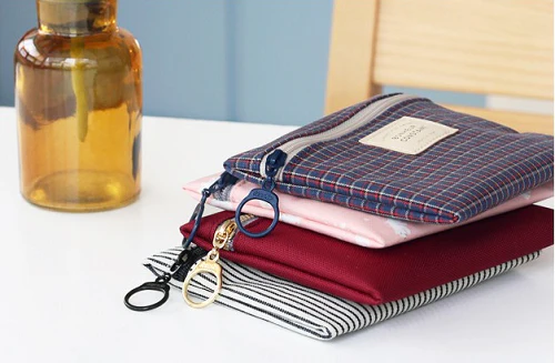 Iconic Basic Pouch Bear - Image 2
