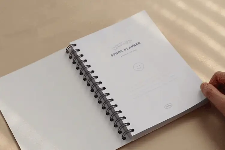 Iconic Study Planner SMILEY [4 Months] - Image 3
