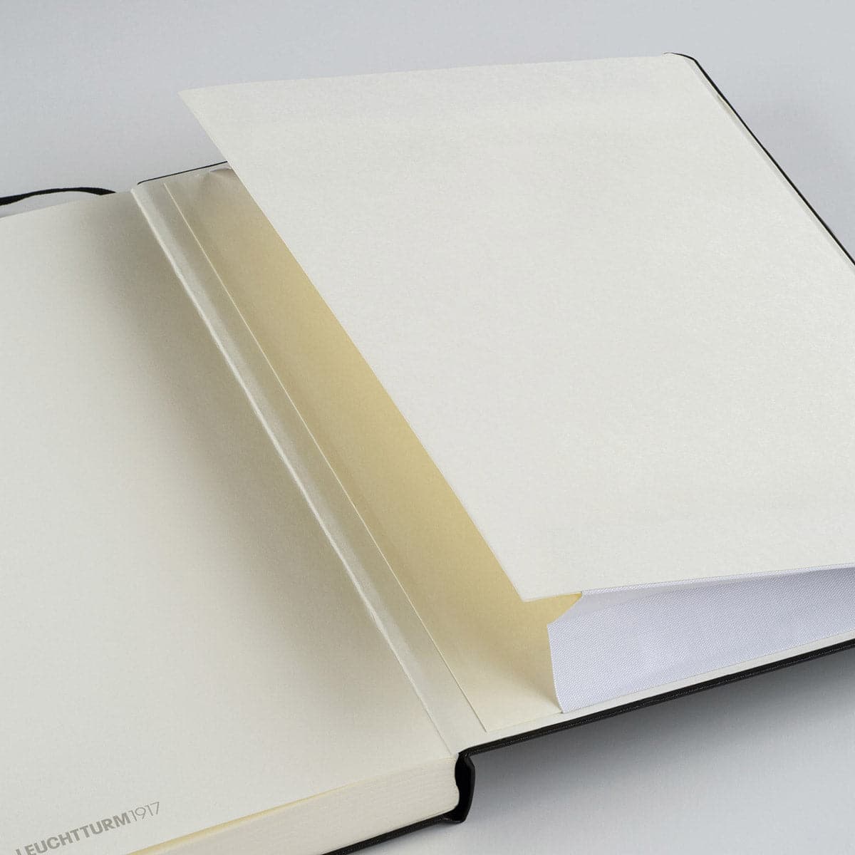 Leuchtturm1917 Hardcover Master Slim Notebook - A4+ (Lined, Dotted, Plain) - Image 12