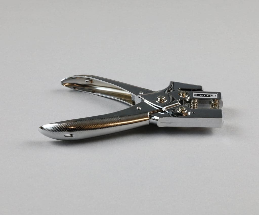 Lion Paper Eyelet Punch No.1 - Image 3