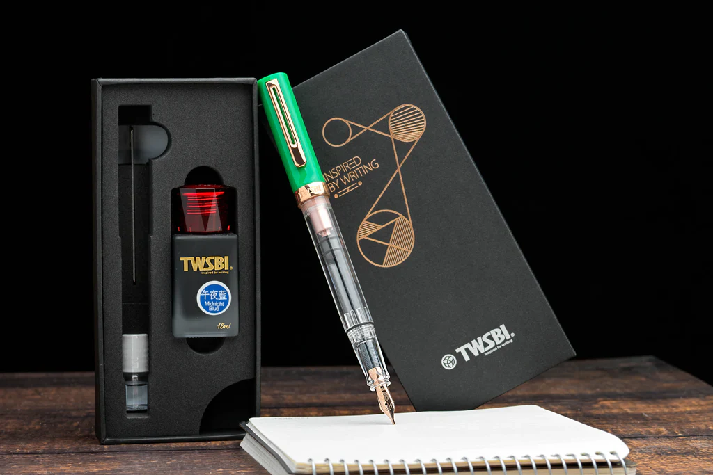 TWSBI ECO T Fountain Pen Royal Jade with Midnight Blue Ink Set - Image 6