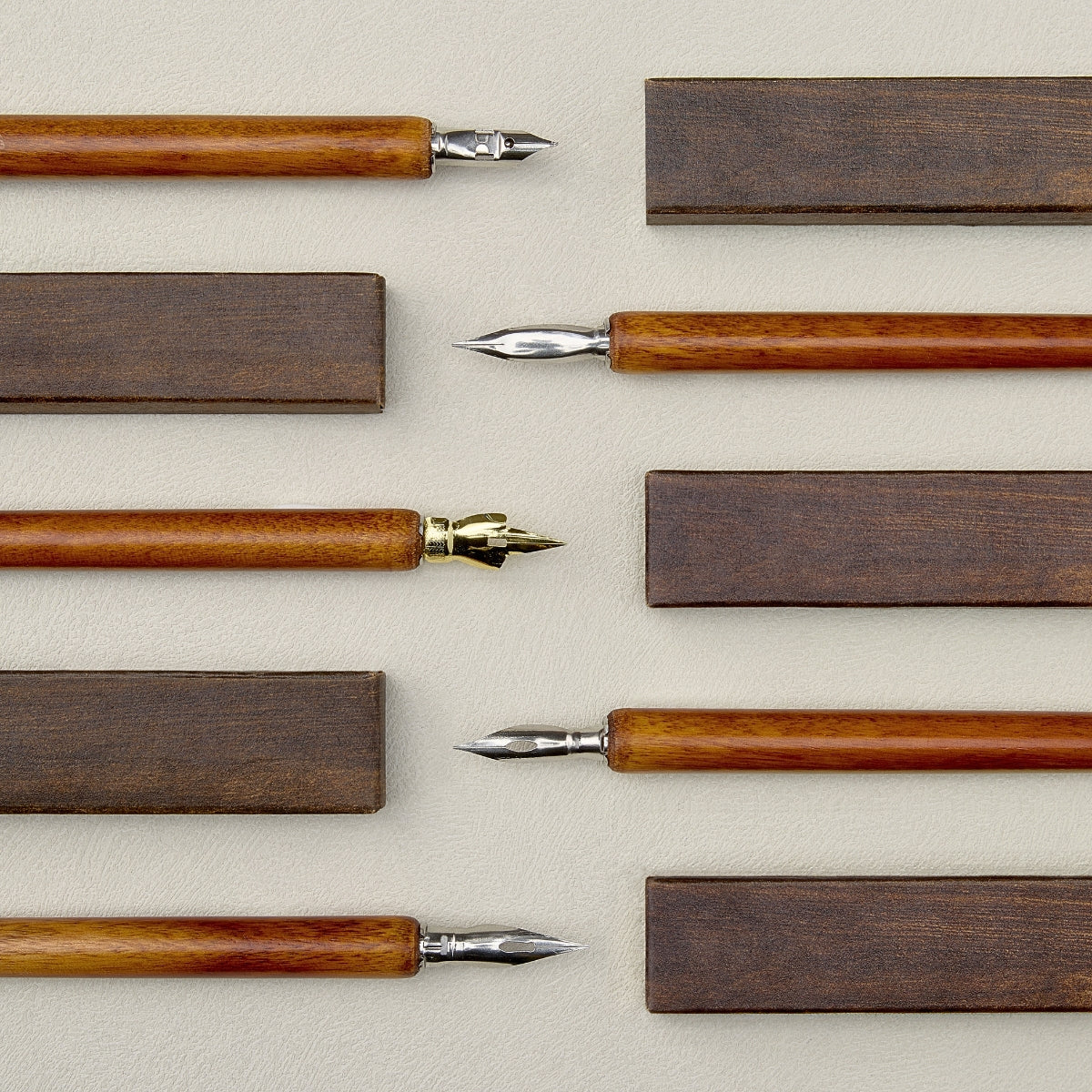 Wearingeul Wooden Dip Pen Holder - Image 6